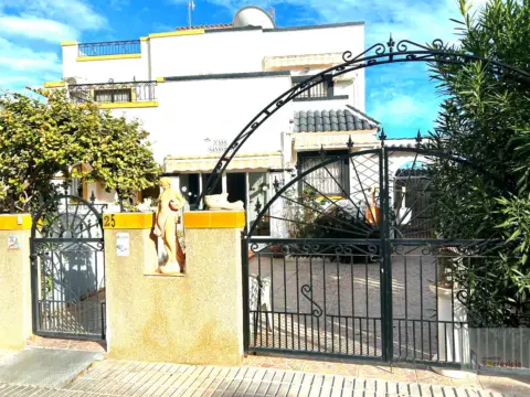 Chalet en calle Laguna de Ruidera