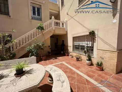 Apartamento en Ciudad Jardín-Tagarete-Zapillo