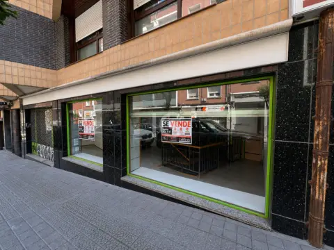 Local comercial en calle de Amezti