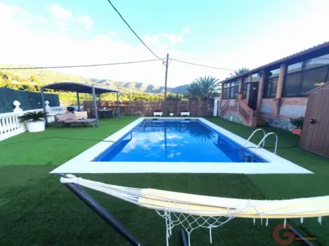 Casa rústica en Los Tablones