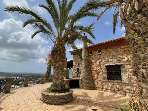 Finca rústica en Camino del Canal