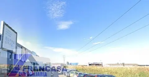 Nave comercial en Maliaño
