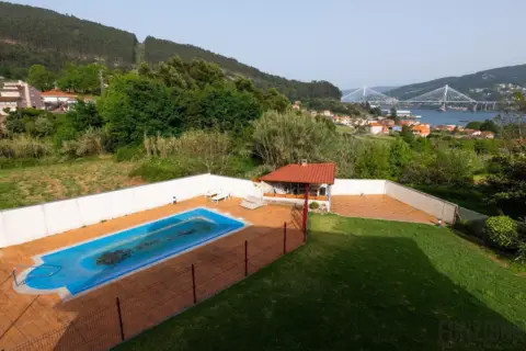 Casa en Domaio
