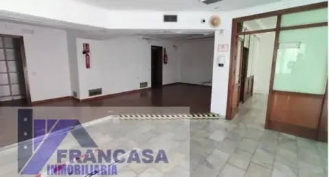 Local comercial en Cerca del Polideportivo Municipal Fátima