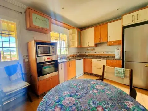 Casa adosada en Puerto de La Torre