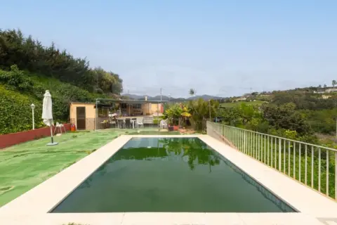 Terreno en A-7  Este