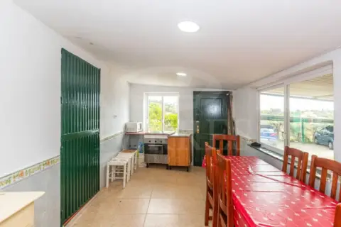 Terreno en A-7  Este