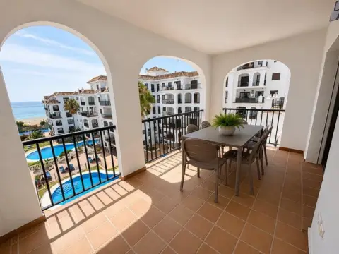 Piso en Puerto de La Duquesa in Castillo de la Duquesa (Manilva) · Manilva