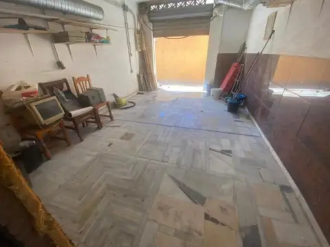Local comercial en Bailen-Miraflores