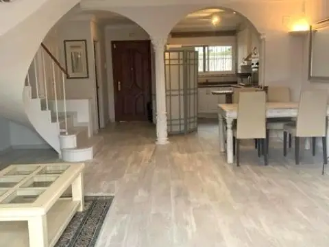 Casa adosada en A-7  Este