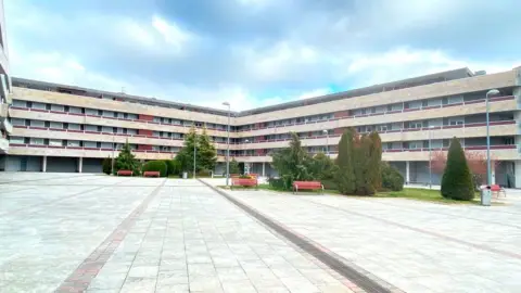 Garaje en Larrache Plaza, 1