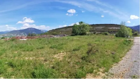 Terreno en calle Latas, nº 1