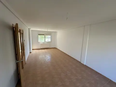 Casa adosada en calle de las Tejeras Suelo
