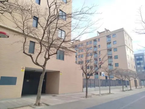 Garaje en Avenida La Isla del Tesoro