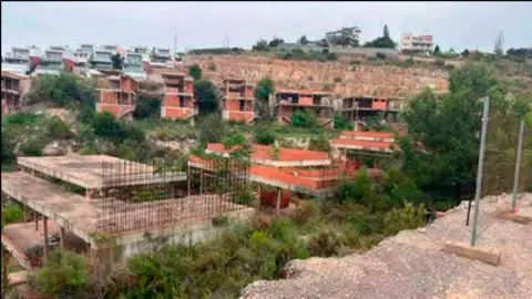Terreno en calle del Rio Turia