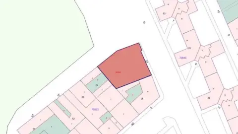 Terreno en Avenida Jorge Manriq-A, nº 2