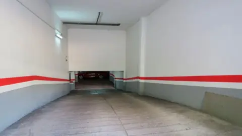 Garaje en calle de Lucio Marineo, 2