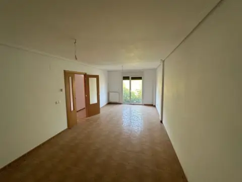Casa adosada en calle de las Tejeras Suelo