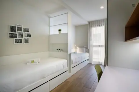 Habitación en La Maternitat-Sant Ramon