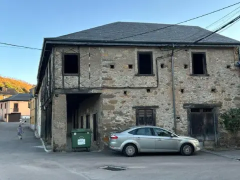 Casa en Folgoso de la Ribera