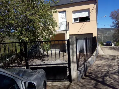 Casa en La Granja de San Vicente