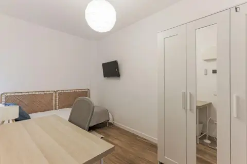 Habitación en El Camp d'en Grassot-Gràcia Nova
