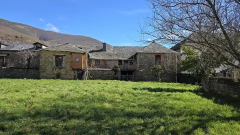 Casa en Noceda
