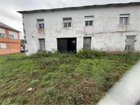 Casa en Noceda