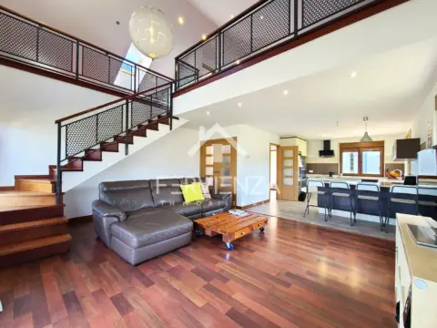 Casa en La Ronda- Valdés