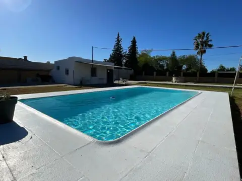 Chalet en Urbanización El Socorro