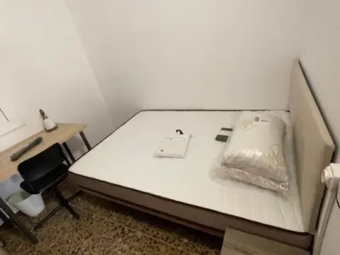 Habitación en El Camp d'en Grassot-Gràcia Nova