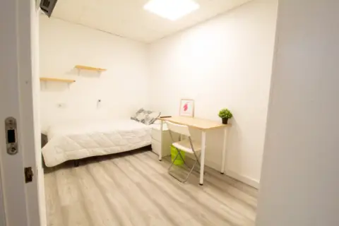 Habitación en calle de Ramiro de Maeztu, 17