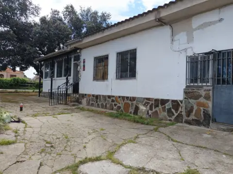 Casa en Avenida de Talavera de la Reina