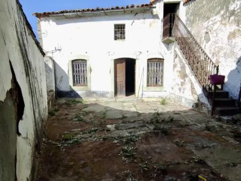 Casa en Fuentes de Béjar