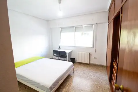 Habitación en calle de La Puebla de Farnals, 3