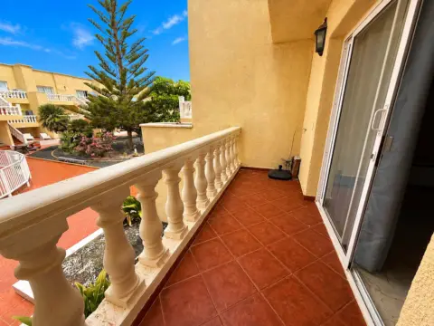 Chalet adosado en calle Alcalde Marcial Sánchez Velázquez