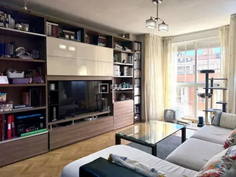 Piso en calle de la Secoya