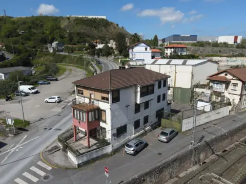 Casa en Barrio de Bañales