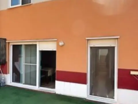 Chalet adosado en calle de Zaragoza