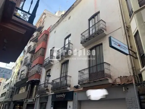 Edificio en Carrer de Colón