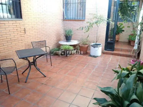 Chalet en Madrid, Zona de - San Blas-Canillejas, Distrito - Rejas