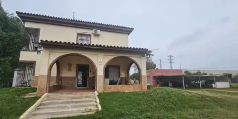 Casa en calle calle Bencarrón