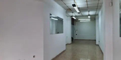 Local comercial en calle de la Argañosa