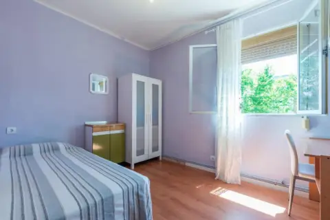 Habitación en Palomeras Bajas