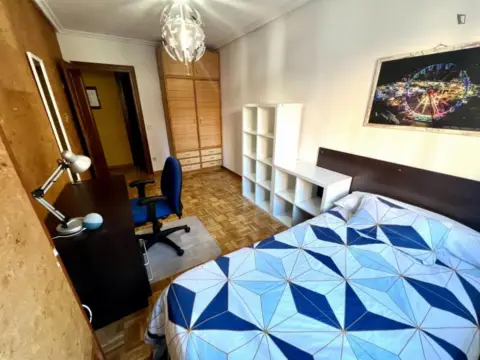 Habitación en Delicias-Prosperidad-Rollo-Puente Ladrillo