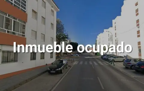 Piso en Núcleo Urbano-Urbanizaciones
