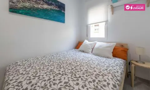 Habitación en calle de la Industria, 25