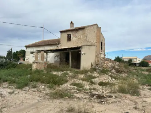 Casa en Vereda de la Barca