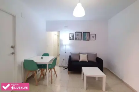 Piso en Pasaje de Francisca Alba, 8