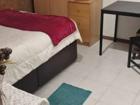 Habitación en Fontetes-Carretera de Barcelona